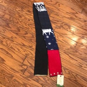 NWT Winter Block Design Green 3 Brand Scarf 🧣❤️